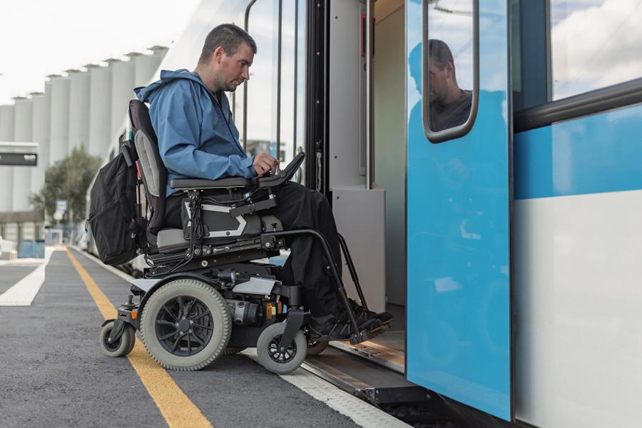 Mozg�ss�r�lt emberek